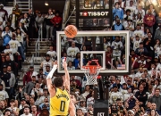 步行者复出首战，掀起高潮状态火爆，鹈鹕成为焦点！