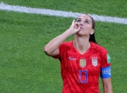 美洲女足职业联赛争夺激烈，豪取胜利